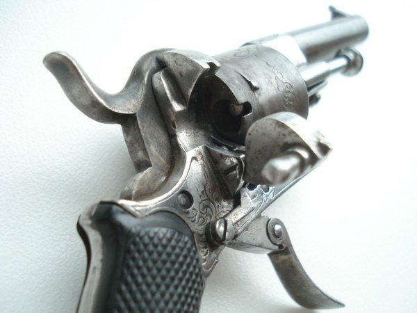 Револьвер системы Лефоше. 19 век